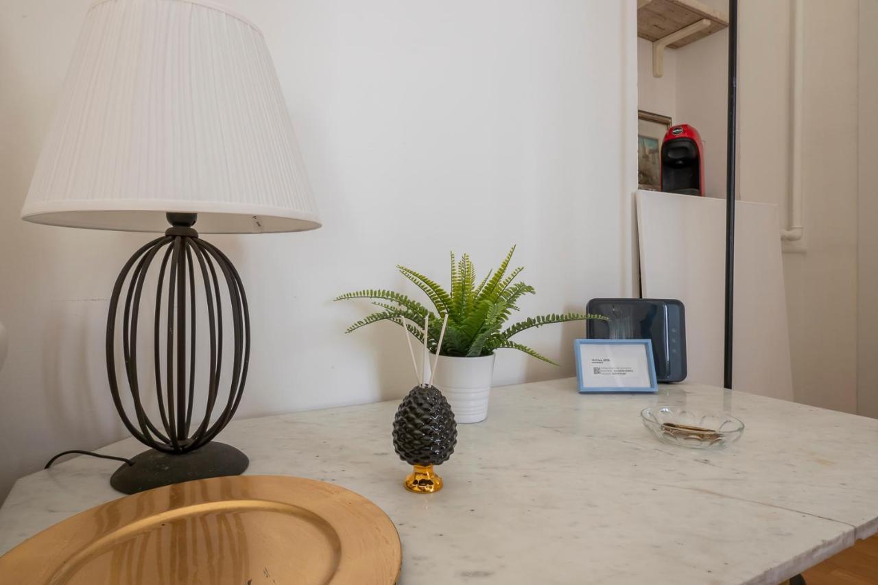Luxury Flat Between Navigli And Duomo - Sambuco * Milaan